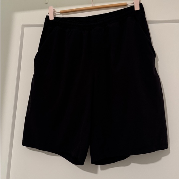 Lululemon men’s pace breaker 9” shorts lined - Picture 6 of 7